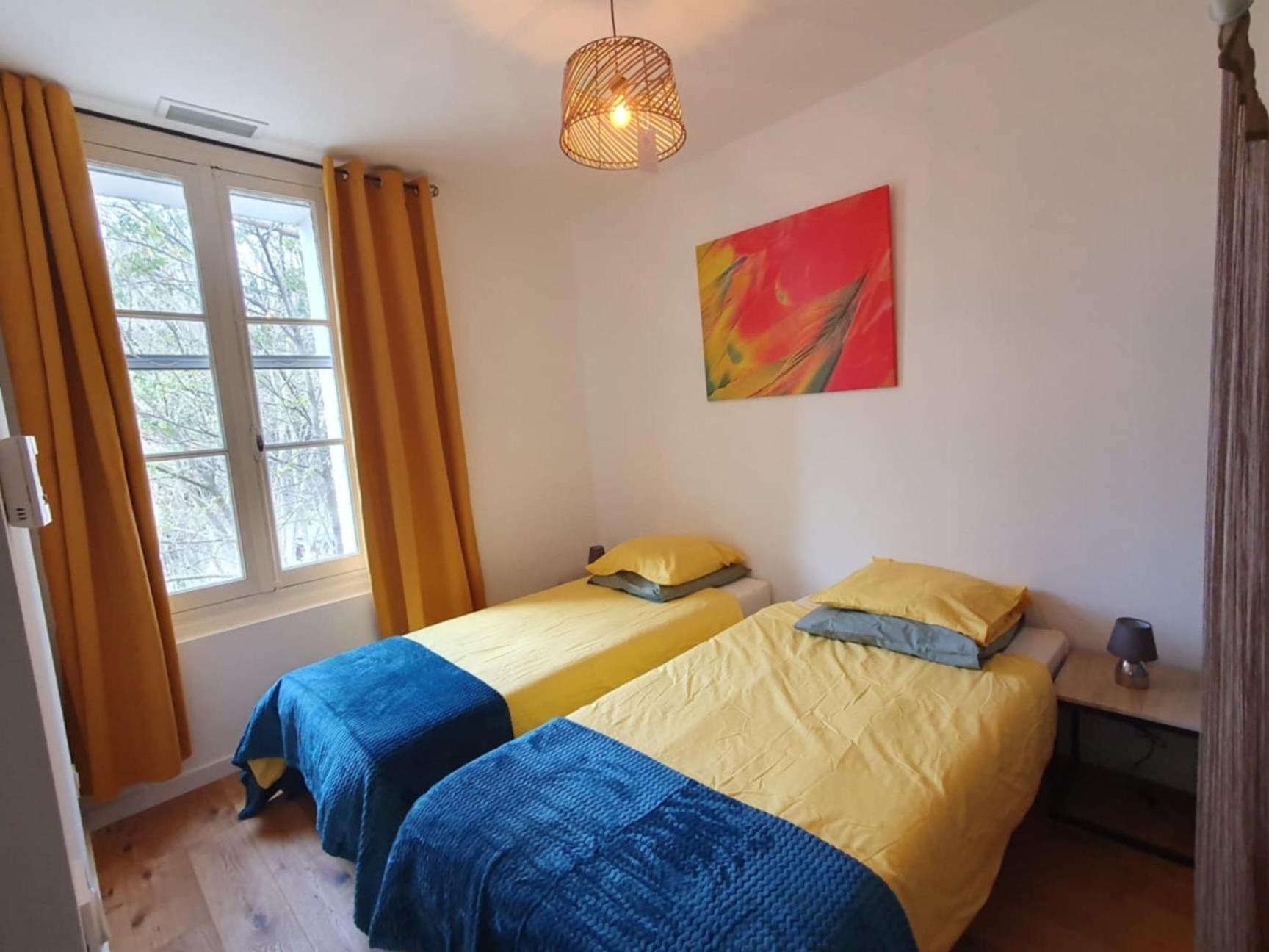 Maison Avec Piscine Location De Vacances Ferme Pedagogique Du Dolmen Le Pouget 외부 사진